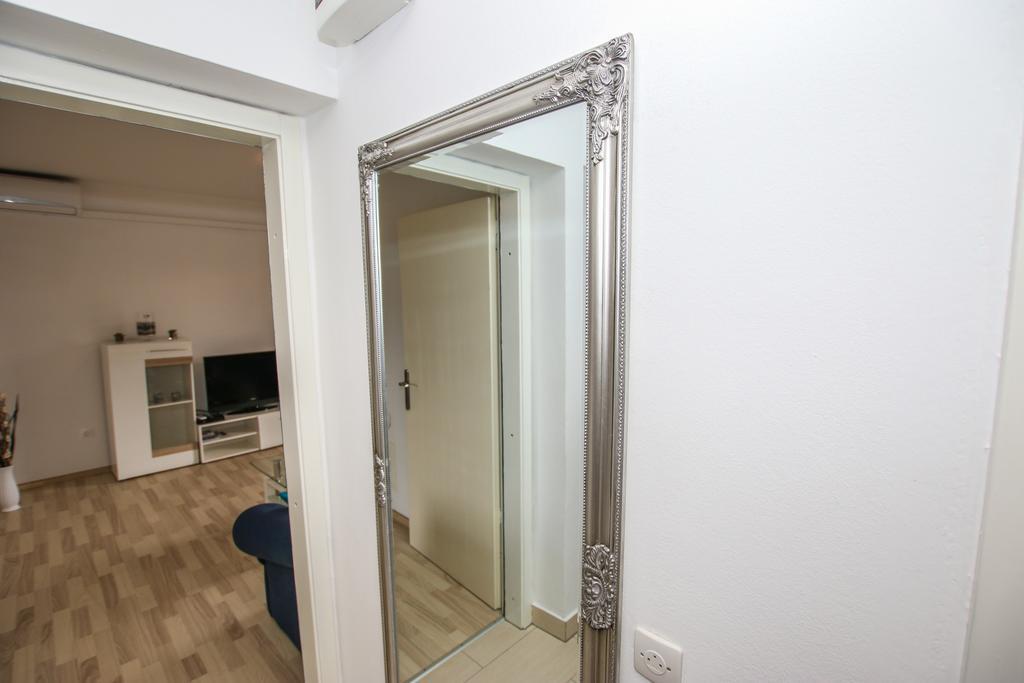 Apartment Bojan Poreč Exterior foto